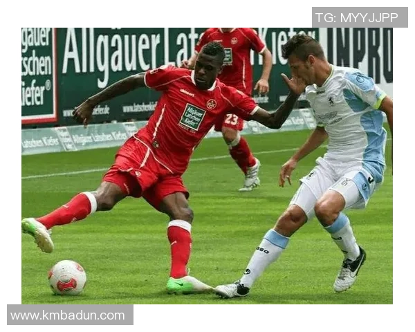 帕得博恩主场迎战汉堡期待精彩对决与激烈竞争 帕得博恩主场迎战汉堡期待精彩对决与激烈竞争